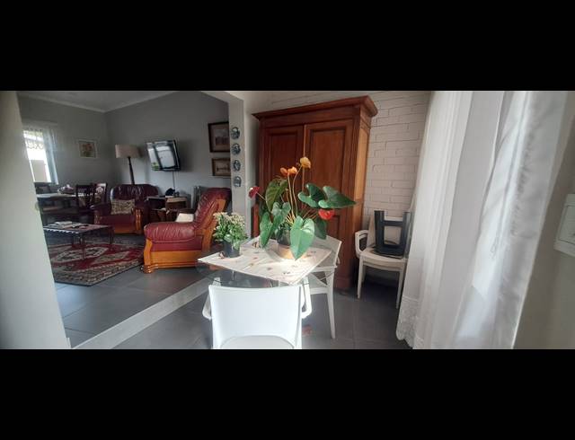 1 BEDROOM RETIREMENT UNIT FOR SALE IN WIGWAM